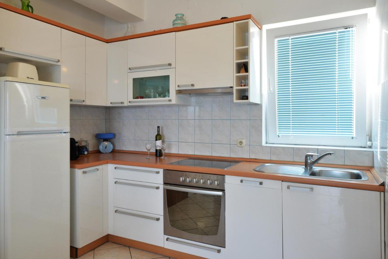 Apartman Rasip, Murter Eksteriør billede